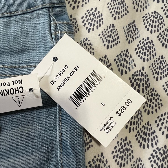 Dear Juniper Girl’s Stretch denim short. NWT - Picture 5 of 8